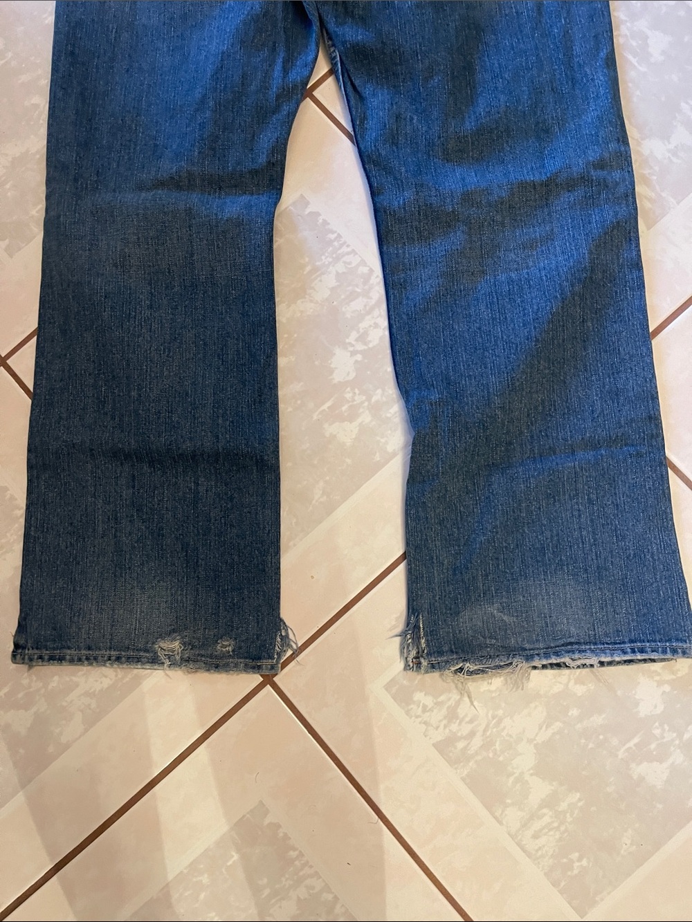 American Eagle Outfitters Dark Blue Men's Bootcut Distressed Jeans - Picture 4 of 6